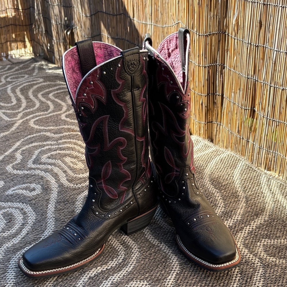 Ariat cowboy boots